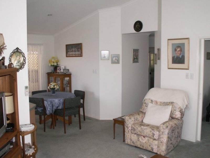 290 Island Ave. Golden Shores. Pialba., Pialba QLD 4655