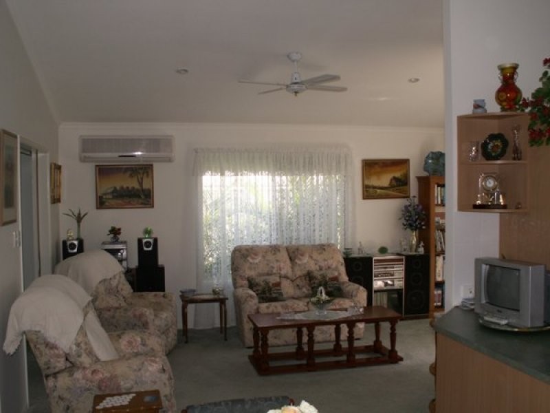 290 Island Ave. Golden Shores. Pialba., Pialba QLD 4655
