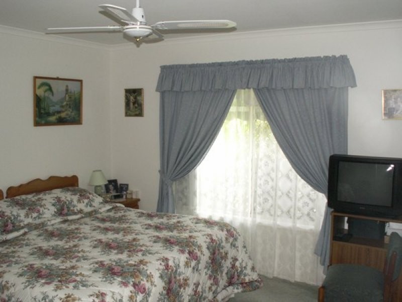 290 Island Ave. Golden Shores. Pialba., Pialba QLD 4655