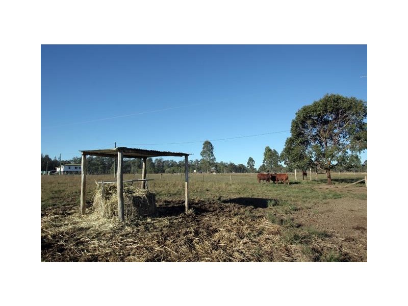 134  Dunford Rd East, Grahams Creek QLD 4650