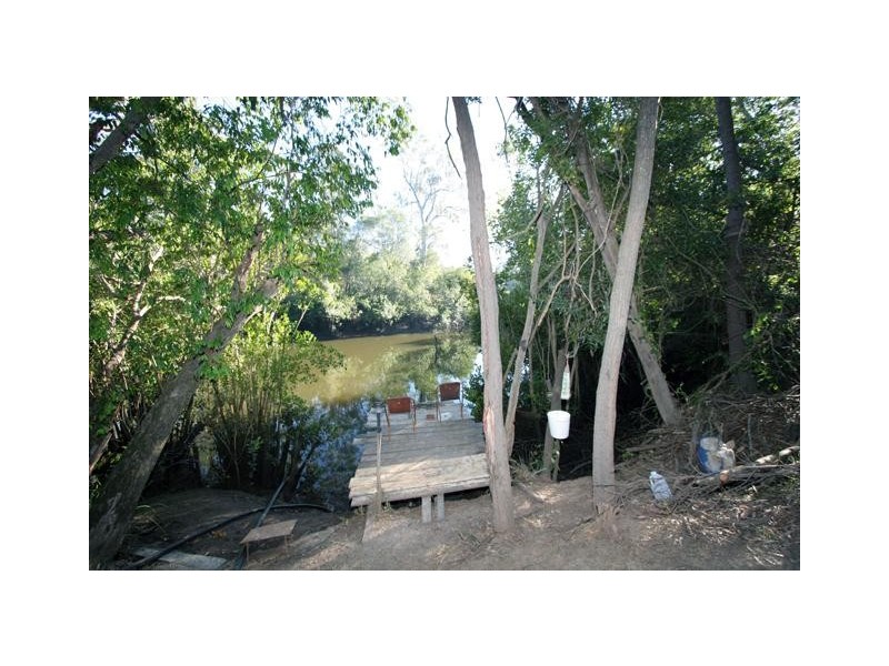 134  Dunford Rd East, Grahams Creek QLD 4650