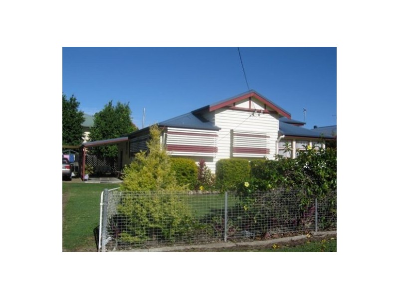 18 Thomas Street, Pialba QLD 4655