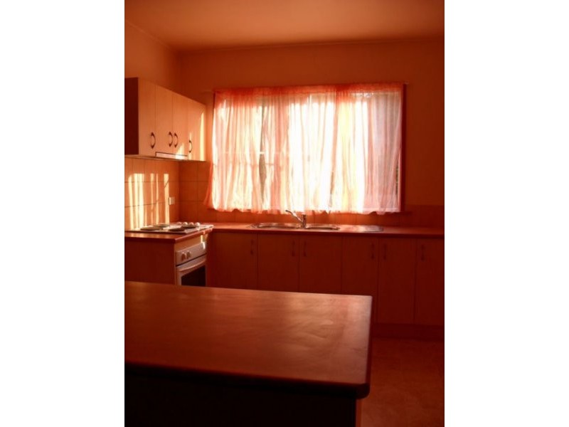 18 Thomas Street, Pialba QLD 4655