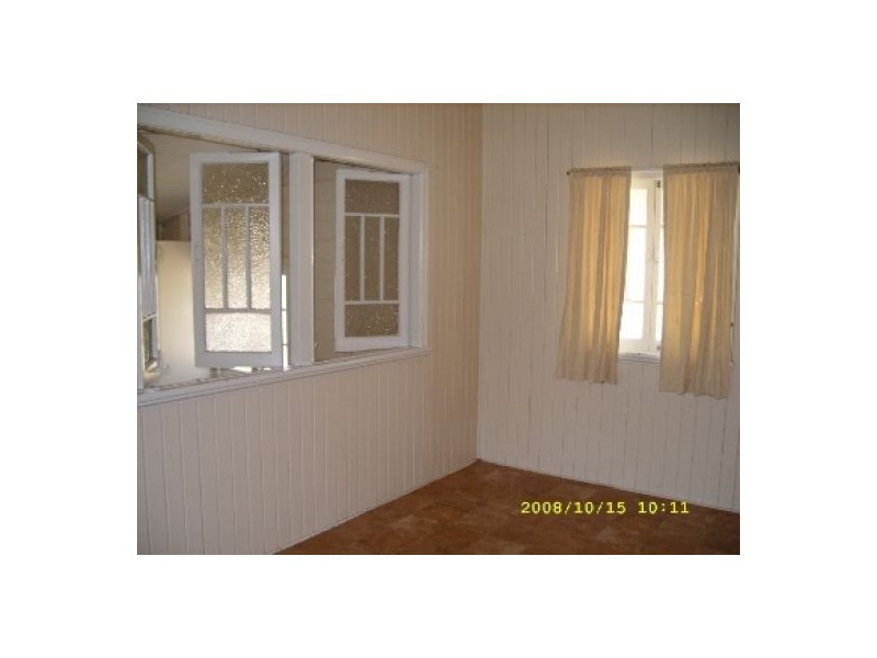 319 Torquay Terrace, Torquay QLD 4655