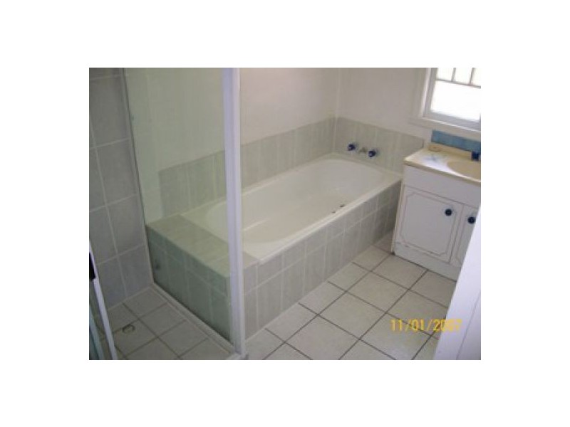 319 Torquay Terrace, Torquay QLD 4655