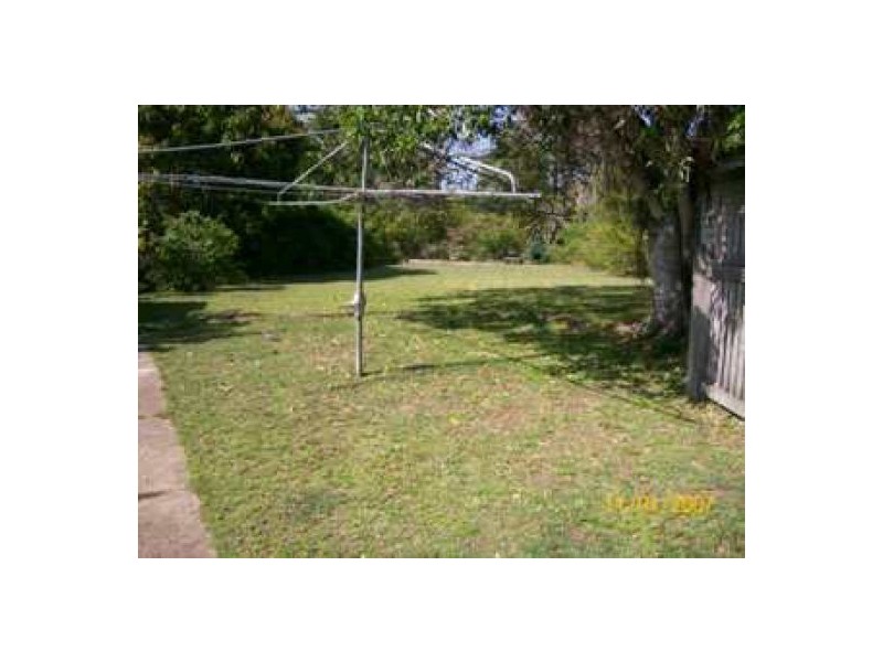 319 Torquay Terrace, Torquay QLD 4655