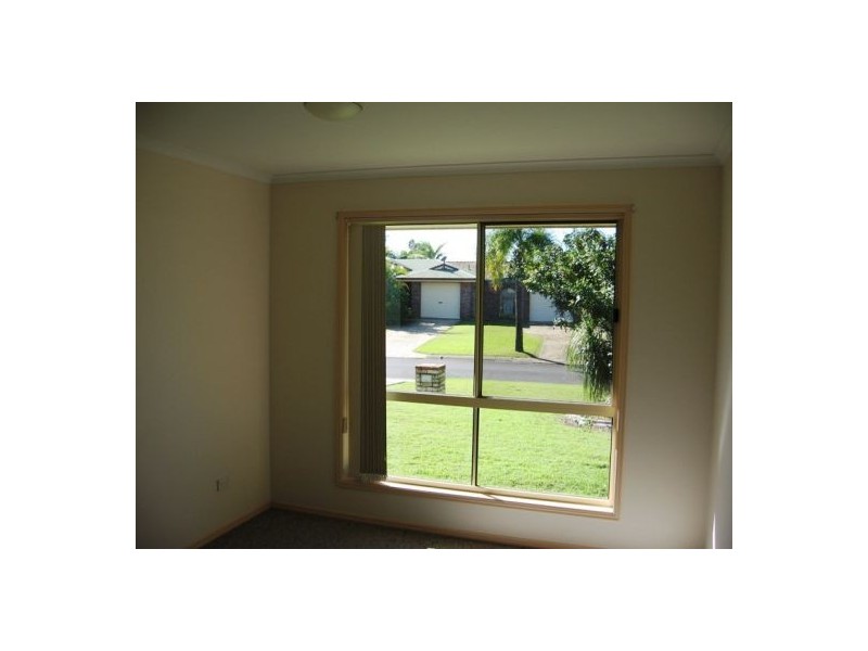 19 Brolga Court, Eli Waters QLD 4655