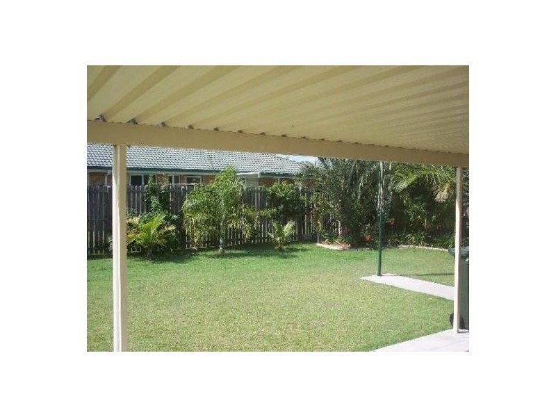 214 Pulgul Street, Urangan QLD 4655