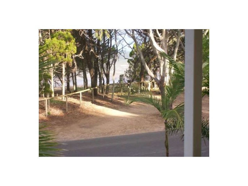 661 Esplanade, Urangan QLD 4655