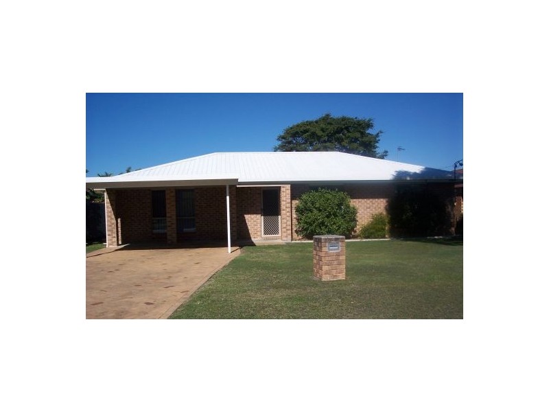 95 Cunningham Street, Urangan QLD 4655