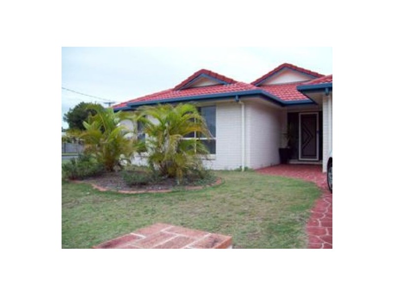 7a Sandy Street, Urangan QLD 4655