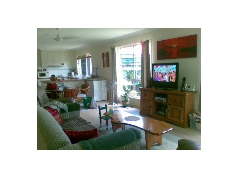 7a Sandy Street, Urangan QLD 4655