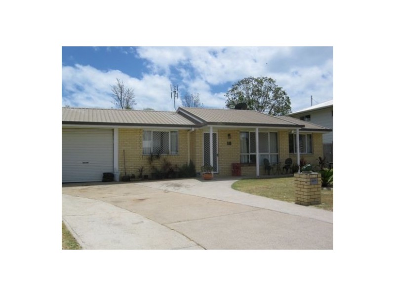 18 White Street, Point Vernon QLD 4655