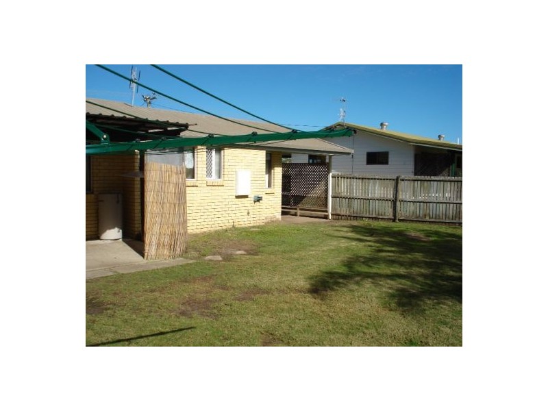 18 White Street, Point Vernon QLD 4655
