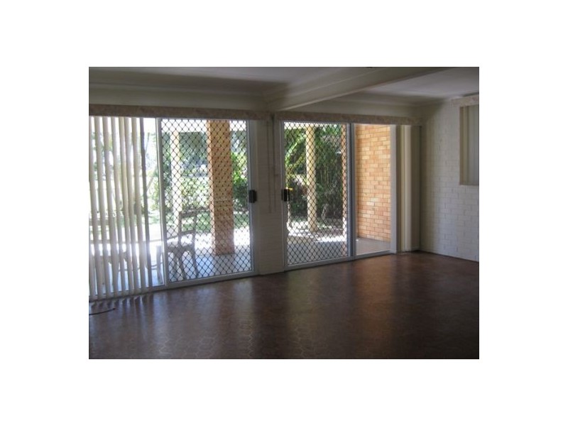 7 Hockley Lane, Urangan QLD 4655