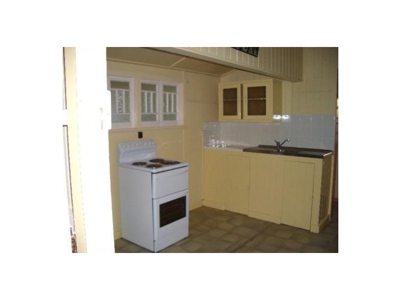 113 Torquay Road, Torquay QLD 4655