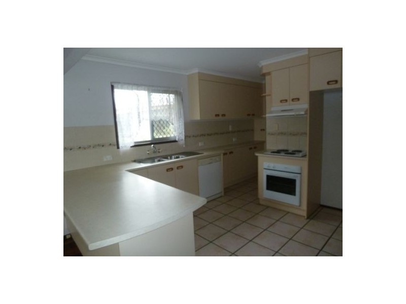 7 Gibbs Street, Urangan QLD 4655