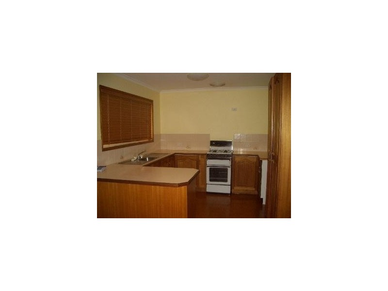 11 Matthew Drive, Urangan QLD 4655
