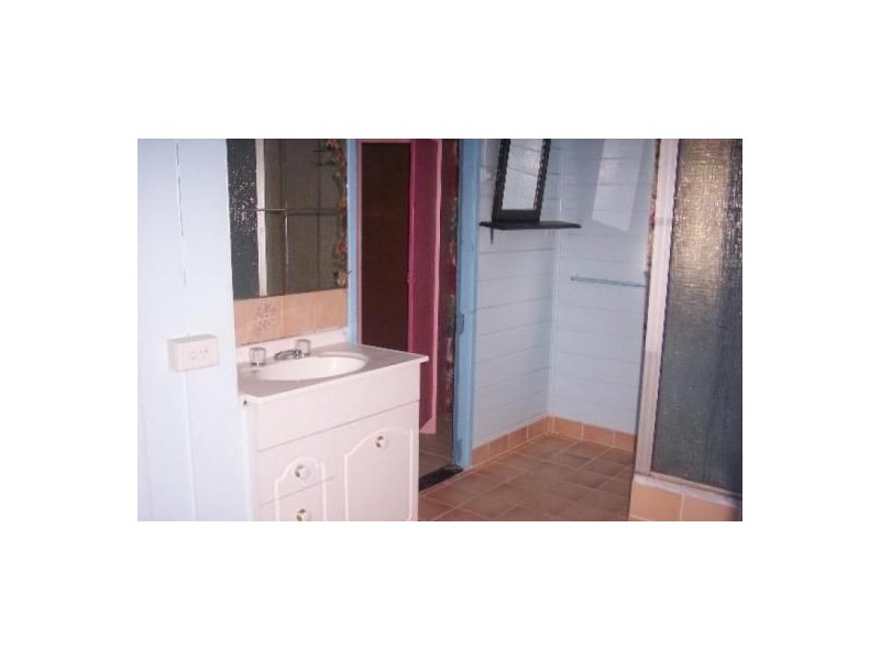 12 Cunningham Street, Torquay QLD 4655