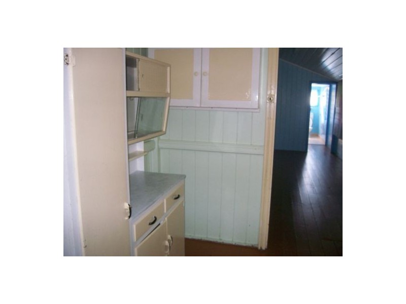 12 Cunningham Street, Torquay QLD 4655