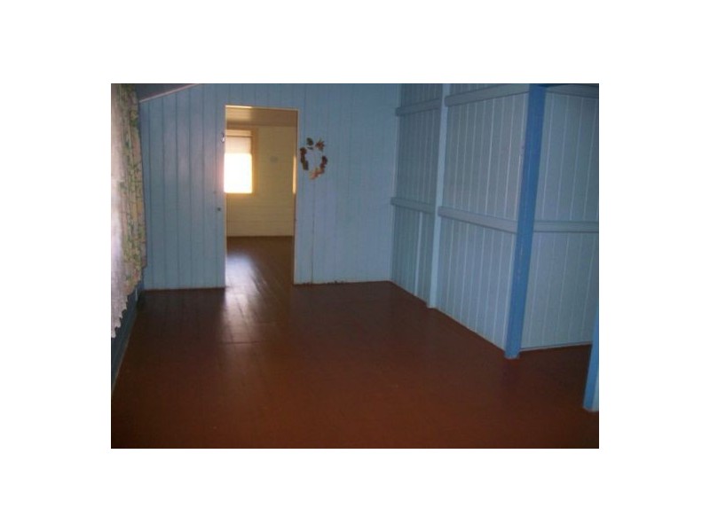 12 Cunningham Street, Torquay QLD 4655