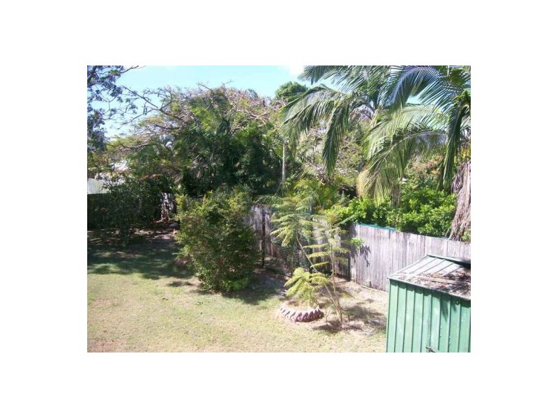 12 Cunningham Street, Torquay QLD 4655