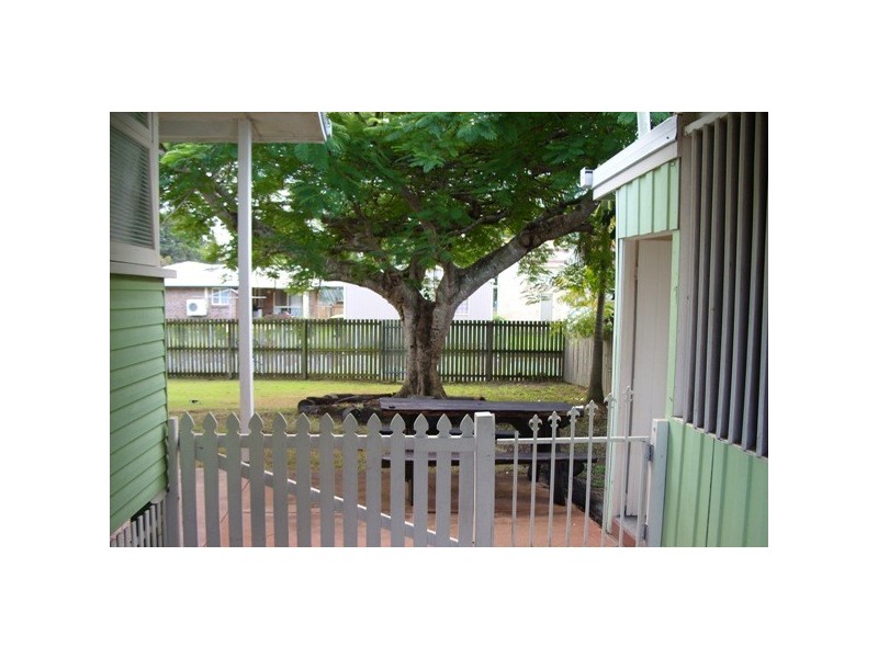 20 Scarborough Street, Scarness QLD 4655