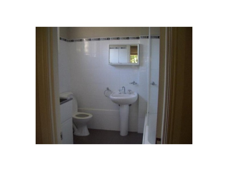 57 King Street, Urangan QLD 4655