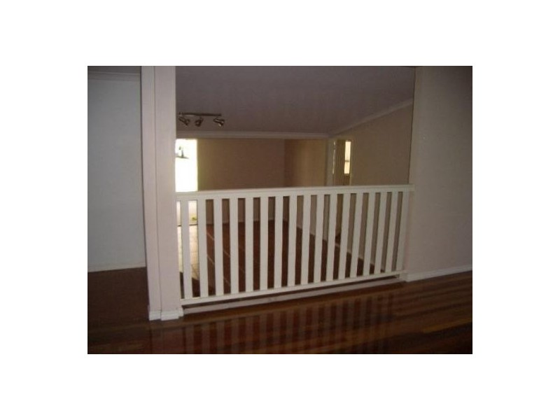 57 King Street, Urangan QLD 4655