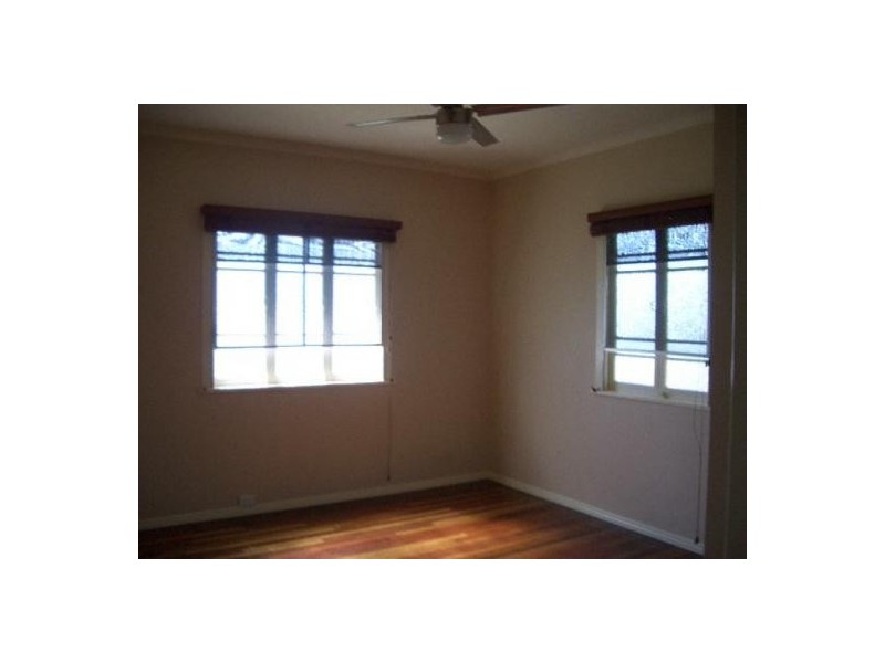 57 King Street, Urangan QLD 4655