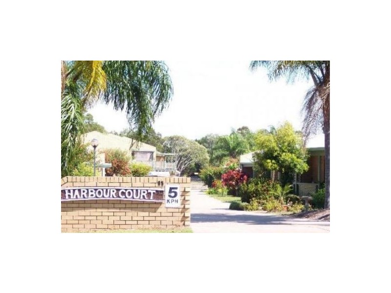 4/85 Miller Street, Urangan QLD 4655