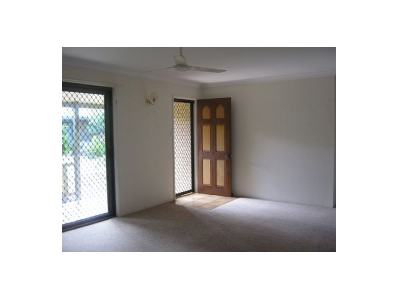 4/85 Miller Street, Urangan QLD 4655