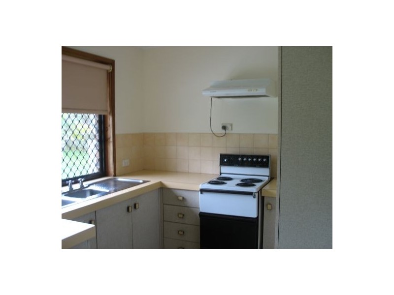 93 Pulgul Street, Urangan QLD 4655