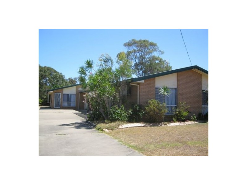 1/6 Moonlight Avenue, Torquay QLD 4655