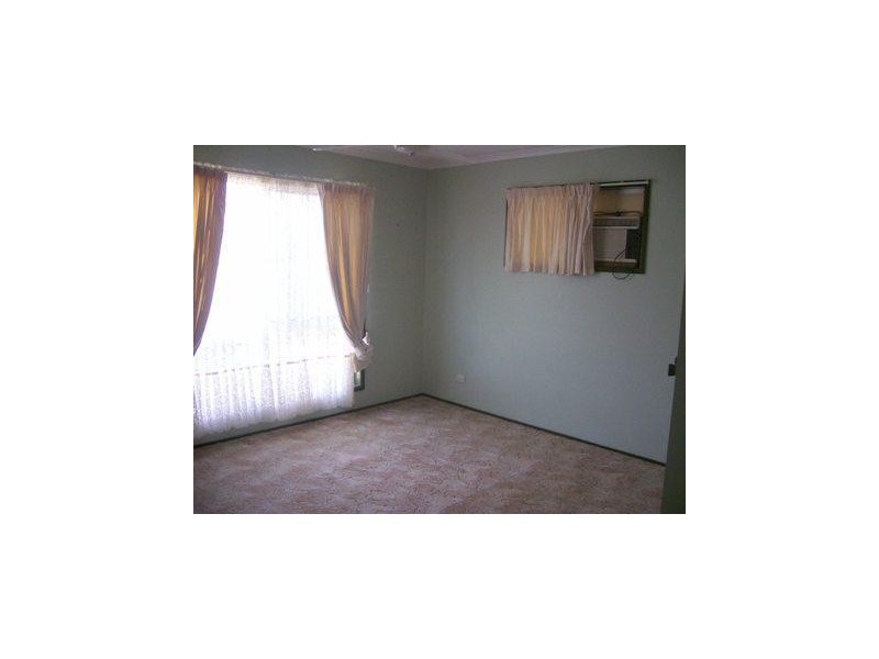 1/6 Moonlight Avenue, Torquay QLD 4655