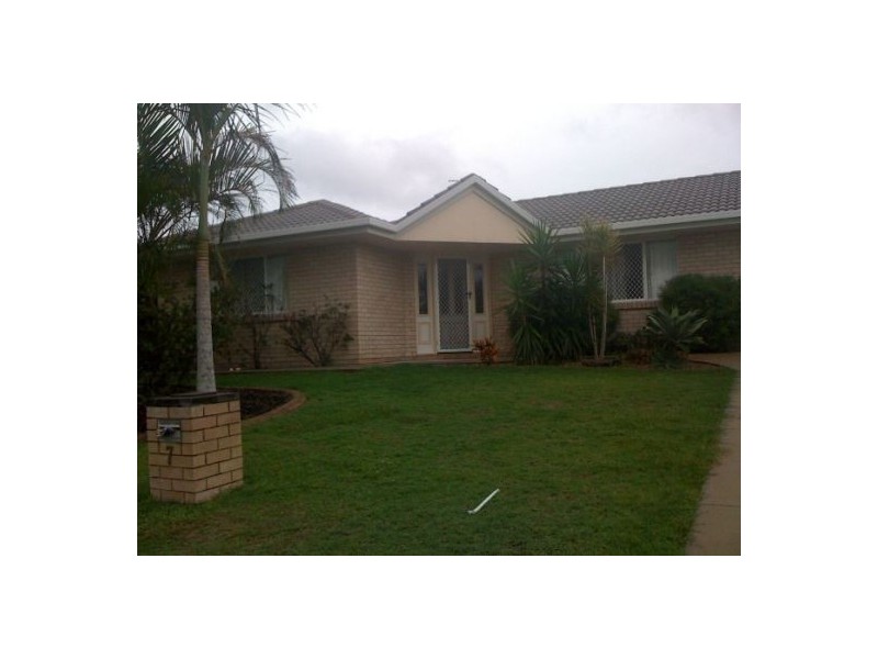 7 Sonder Street, Urangan QLD 4655