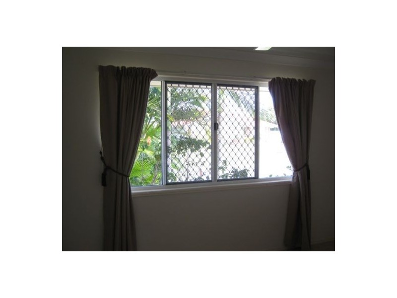 7 Sonder Street, Urangan QLD 4655