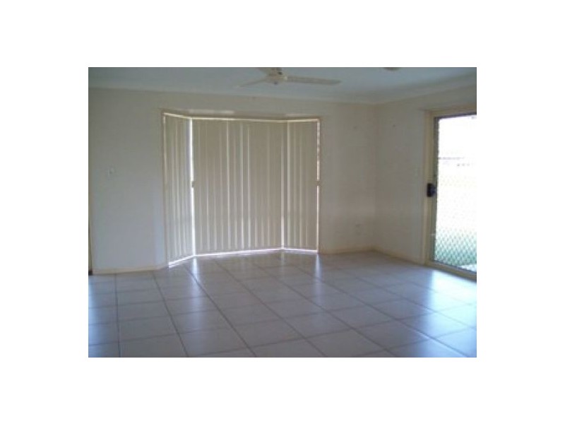 2/58 Saint Josephs Drive, Urraween QLD 4655