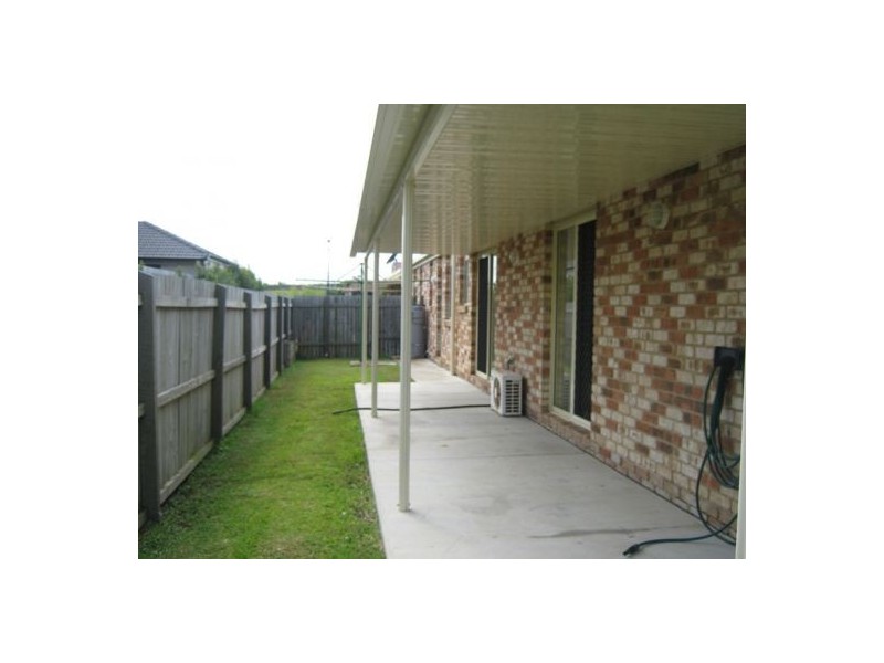 2/58 Saint Josephs Drive, Urraween QLD 4655