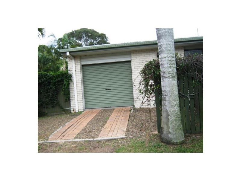 7 Whitby Street, Urangan QLD 4655