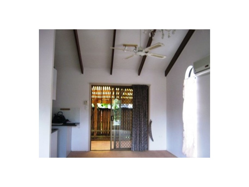 7 Whitby Street, Urangan QLD 4655