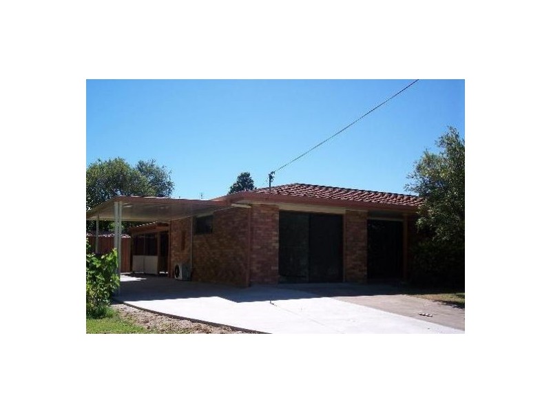 7 Prince Street, Urangan QLD 4655