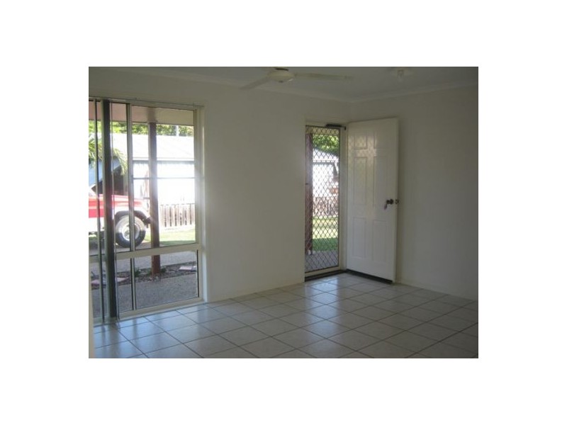 1/47 Miller Street, Urangan QLD 4655