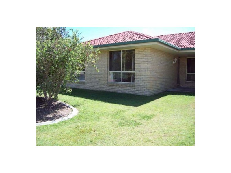 7 Laguna Court, Urangan QLD 4655