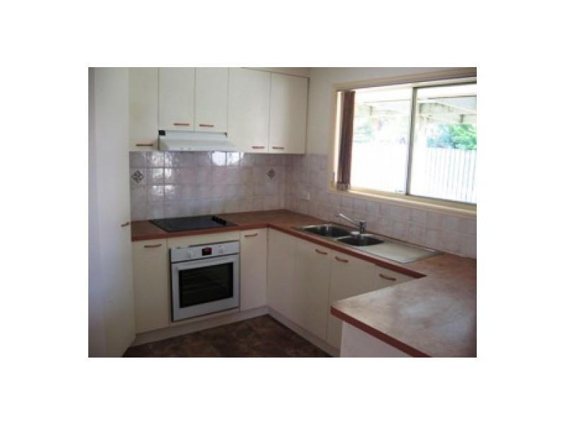 7 Laguna Court, Urangan QLD 4655