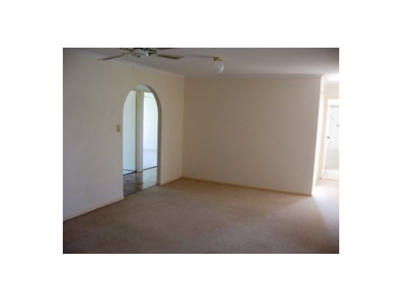 7 Laguna Court, Urangan QLD 4655