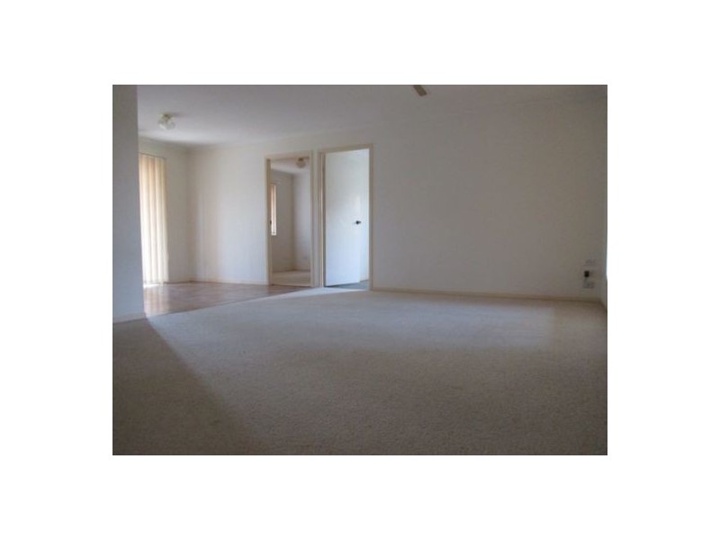 7 Laguna Court, Urangan QLD 4655