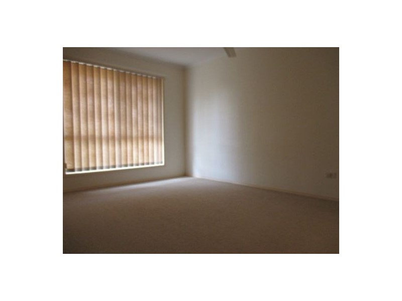 7 Laguna Court, Urangan QLD 4655