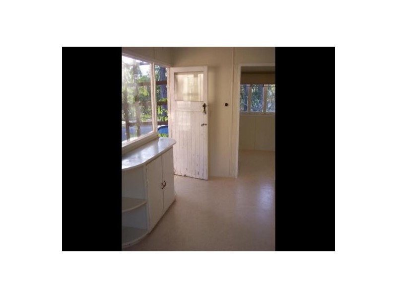 32 Esplanade, Point Vernon QLD 4655