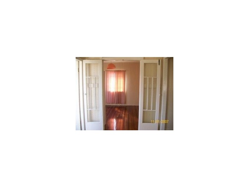 319 Torquay Terrace, Torquay QLD 4655